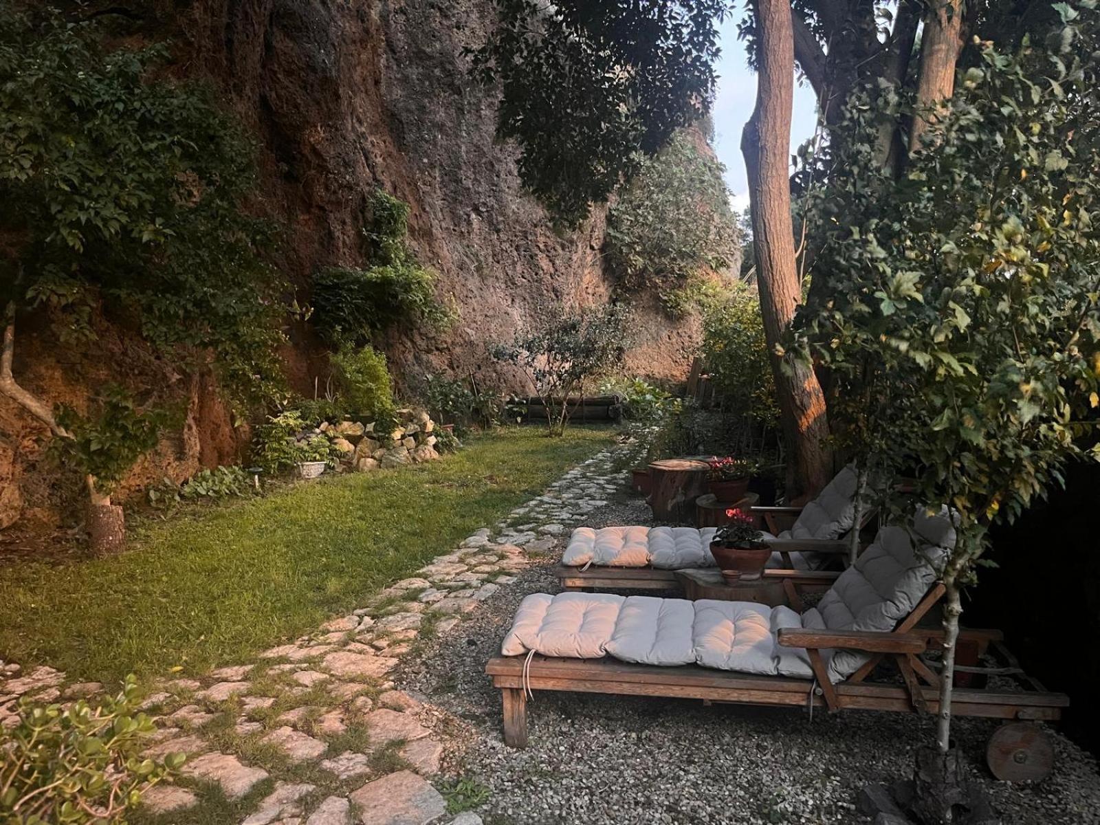 B&B Etruscan Garden Sutri Exterior photo